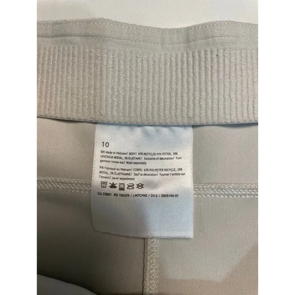 Lululemon Ribbed Softstream High Rise Athletic Shorts Size 10 Bone - Picture 6 of 7